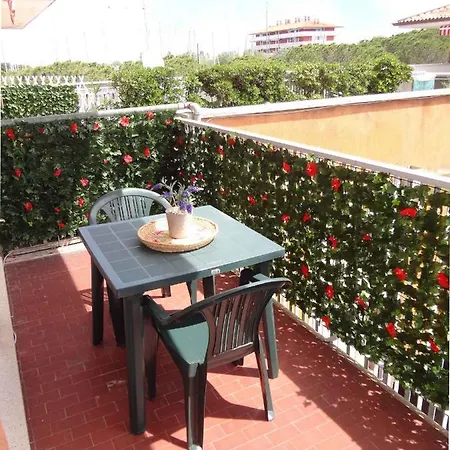 40282 Apartment