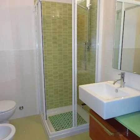 40282 Apartment